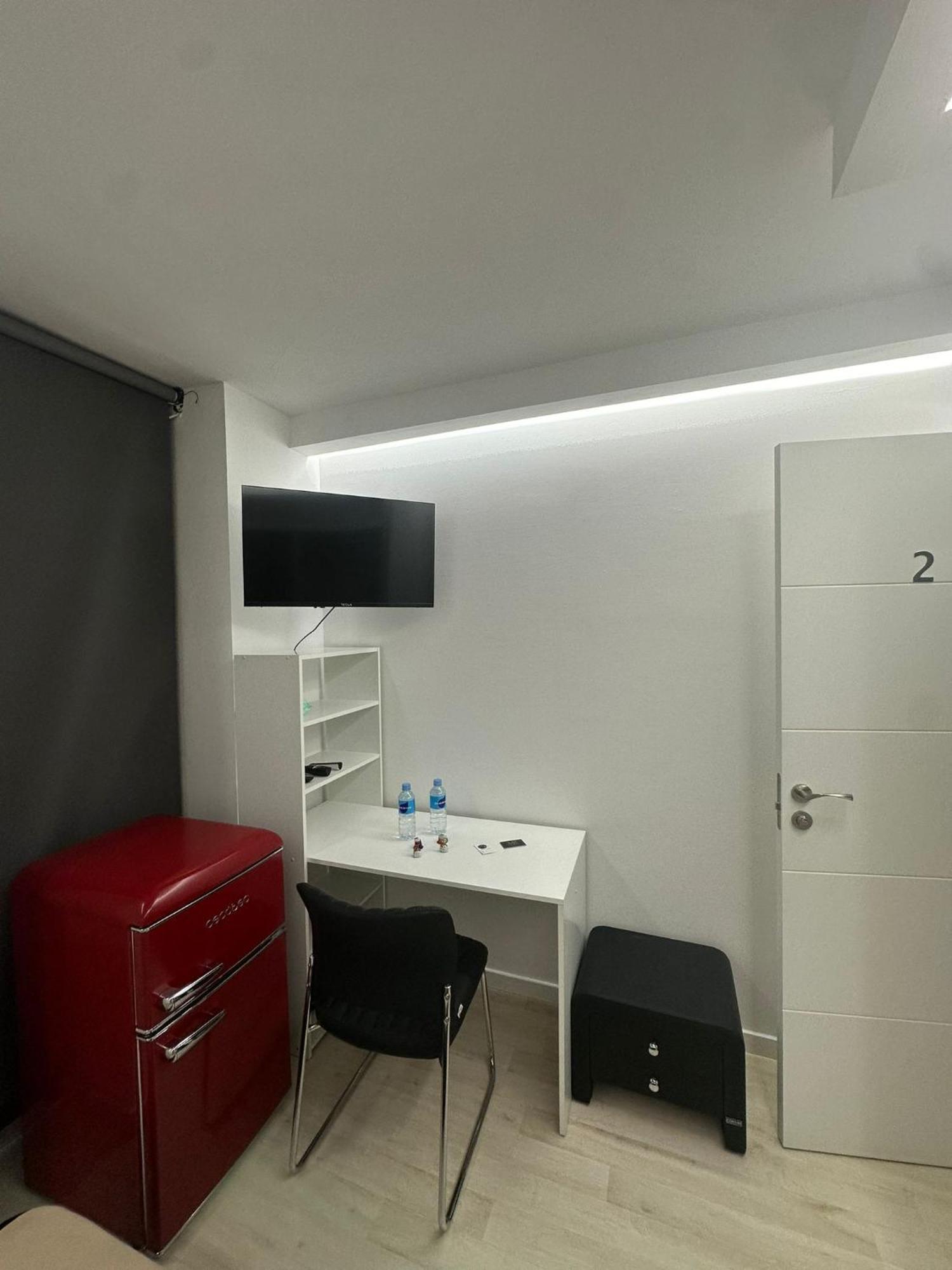 Aparthotel Mi Huesped Valencia, Aeropuerto Manises Exterior foto