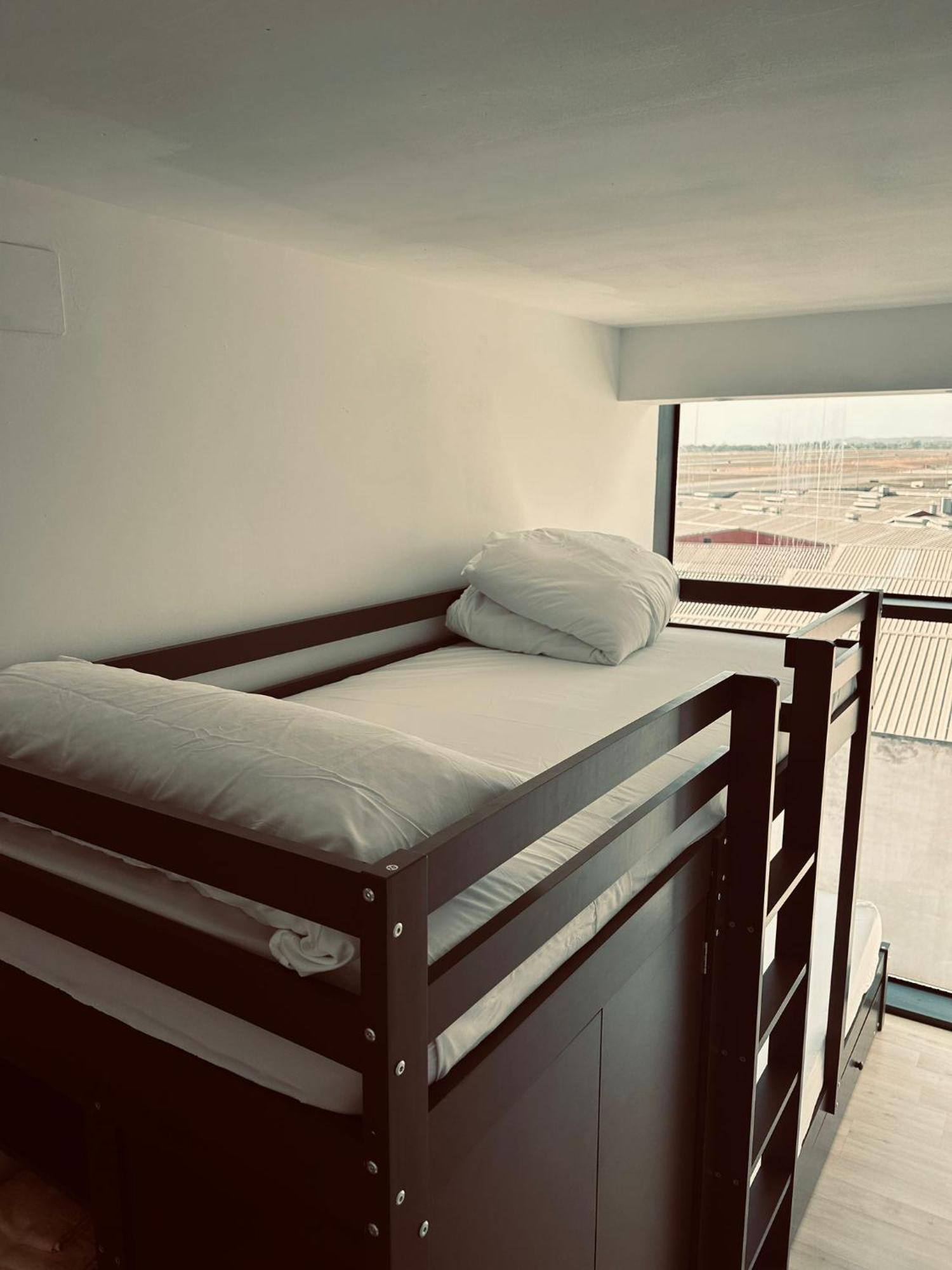 Aparthotel Mi Huesped Valencia, Aeropuerto Manises Exterior foto