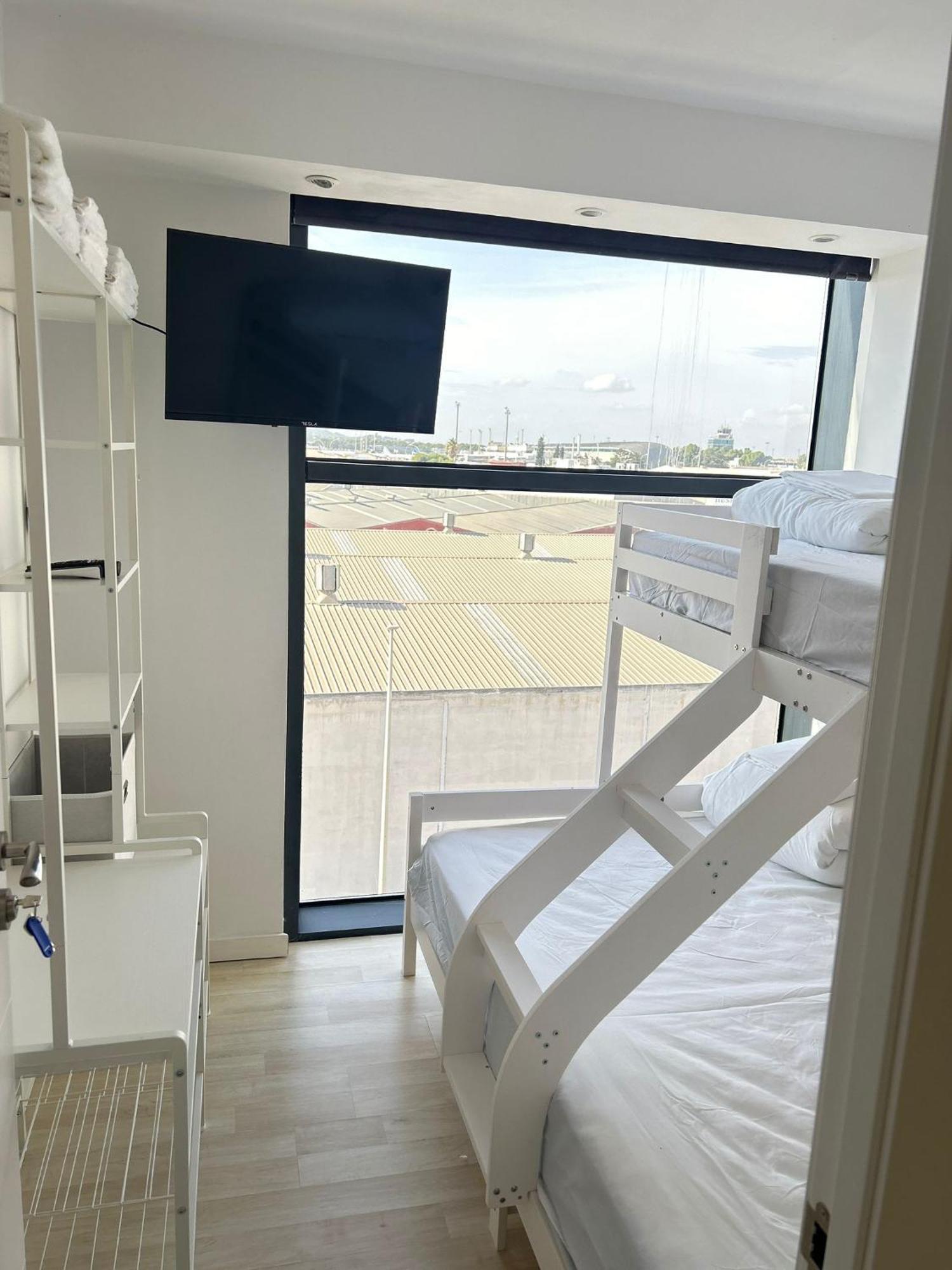 Aparthotel Mi Huesped Valencia, Aeropuerto Manises Exterior foto